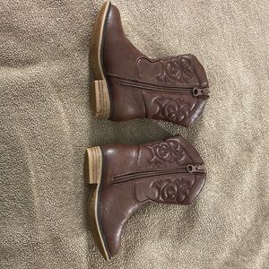 Cat & Jack Kids' Brown Western Boots